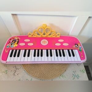First Act Disney Princess Royal Melodies Keyboard
